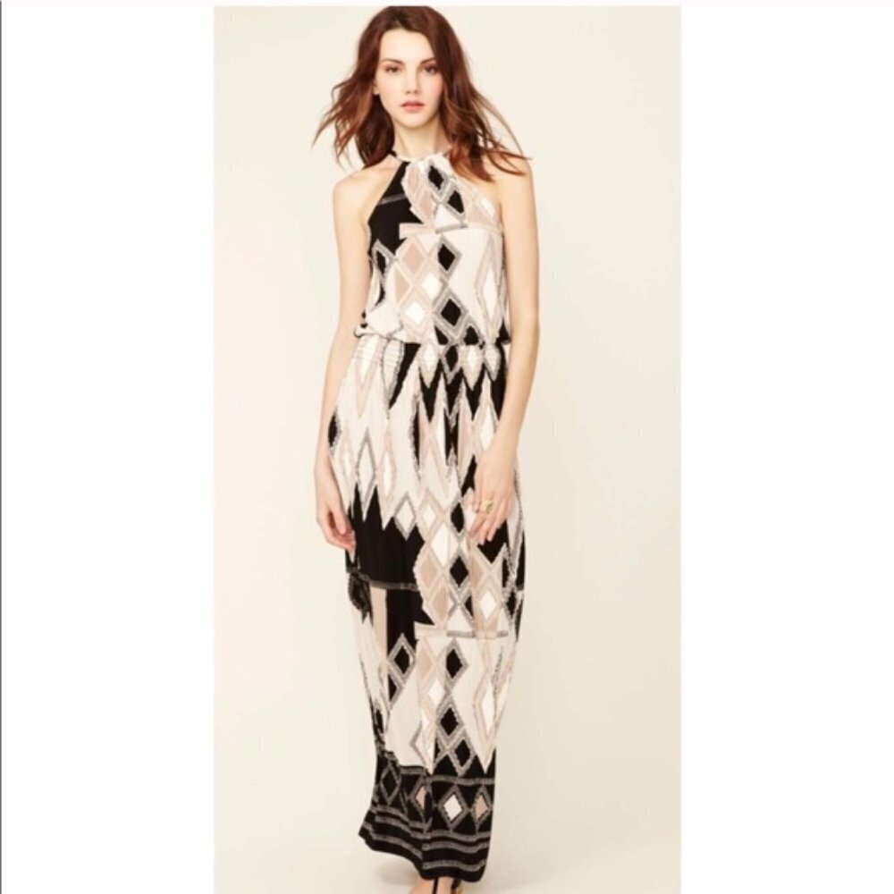 Donna Morgan Black and White Geometric Maxi Dress